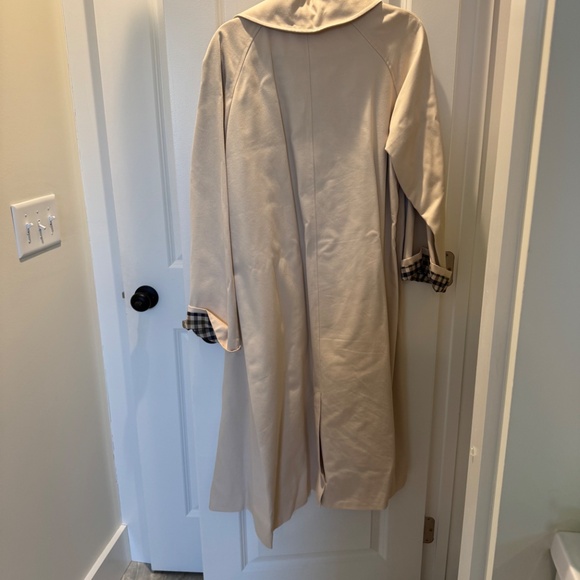 Sezane Clyde Trench Coat Ecru - Size 8 NWOT - Picture 3 of 3